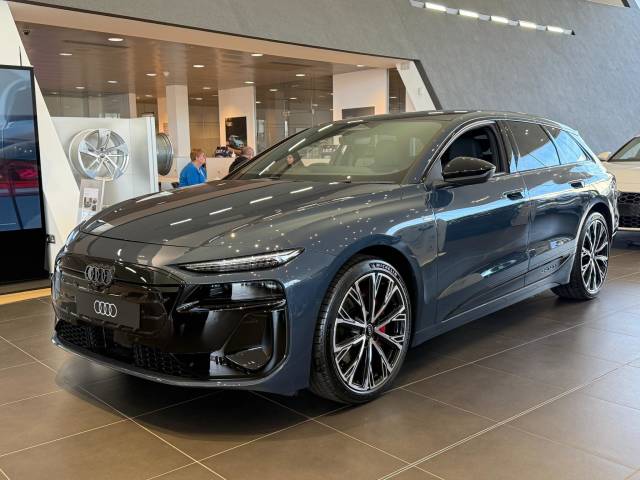 Audi A6 Avant AUDI A6 Avant Vorsprung e-tron performance 270,00 kW Estate Electric Plasma blue, metallic