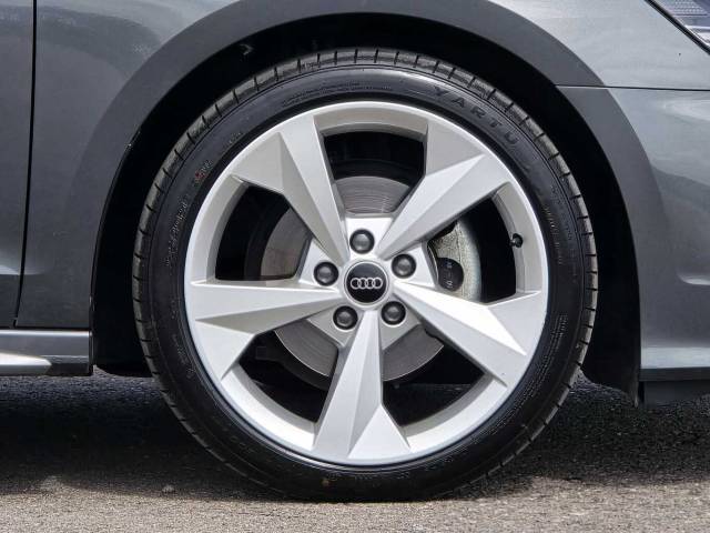 2023 Audi A3 Sportback 1.5 S line 35 TFSI  150 PS 6-speed