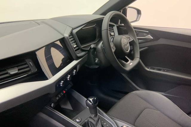 2026 Audi A1 Sportback 1.5 Black Edition 35 TFSI  150 PS S tronic