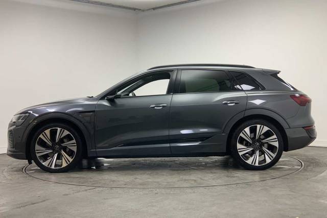 2023 Audi Q8 e-tron Vorsprung 55 e-tron quattro 300,00 kW
