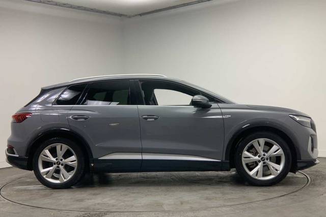 2023 Audi Q4 e-tron Q4  S line 40 e-tron  150,00 kW