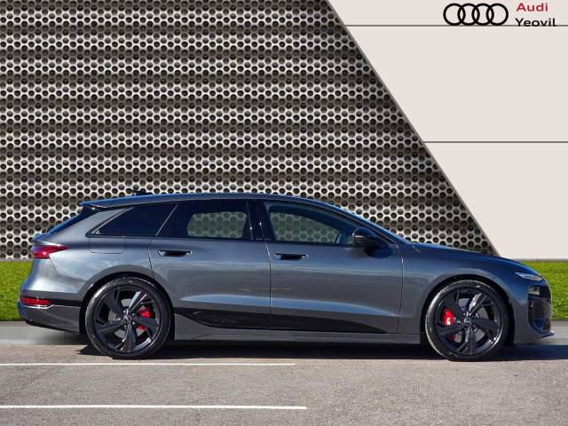 2026 Audi S6 Avant Black Edition e-tron  370,00 kW