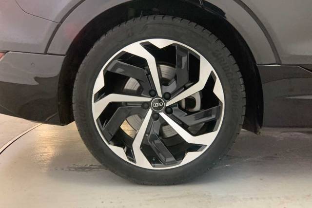 2022 Audi E-tron Black Edition 50 quattro 230,00 kW