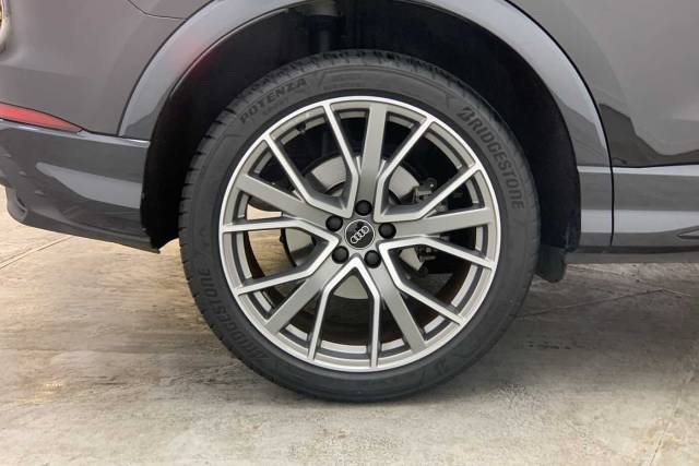 2025 Audi Q3 2.0 Black Edition 40 TFSI quattro 190 PS S tronic