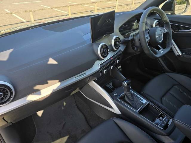 2026 Audi Q2 1.5 Black Edition 35 TFSI  150 PS S tronic