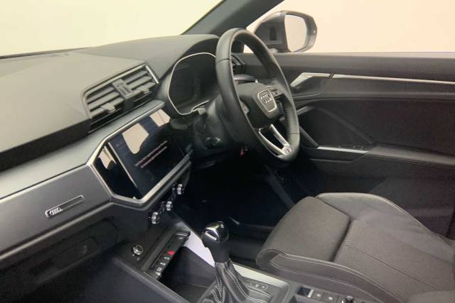 2020 Audi Q3 1.5 S line 35 TFSI  150 PS S tronic