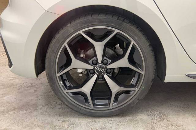 2025 Audi A1 Sportback 1.5 Black Edition 35 TFSI  150 PS S tronic