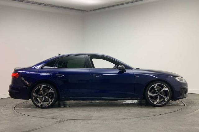 2023 Audi A4 Saloon 2.0 Black Edition 35 TFSI  150 PS S tronic