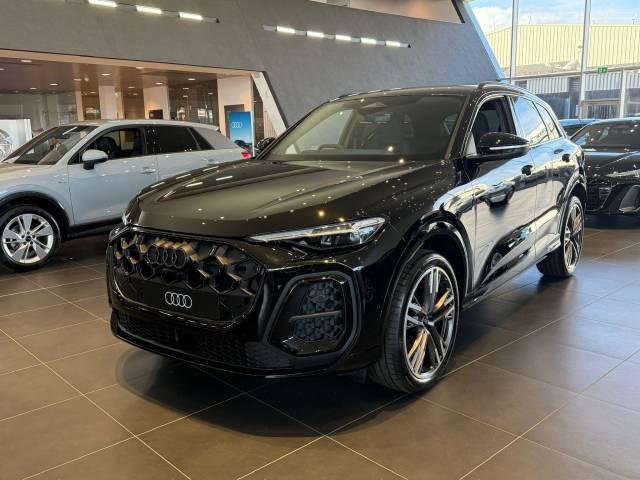 Audi Q5 2.0 AUDI Q5 SUV Edition 1 TDI quattro 204 PS S tronic SUV Diesel Mythos black, metallic