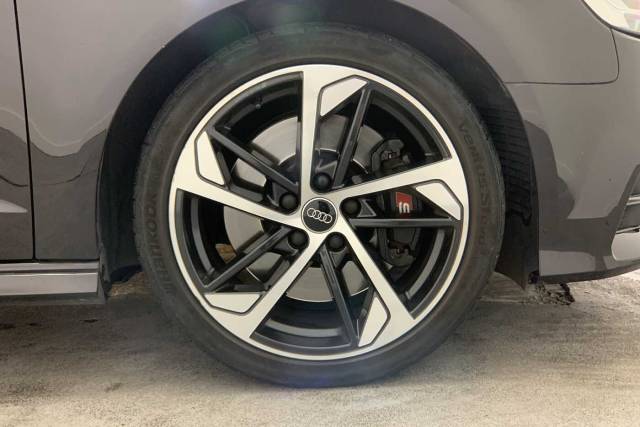 2019 Audi S3 Sportback 2.0 Black Edition TFSI  300 PS S tronic