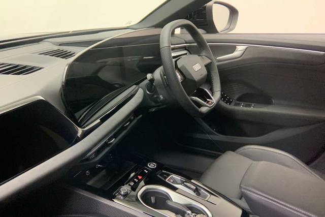 2025 Audi A6 2.0 Avant Edition 1 TFSI  204 PS S tronic