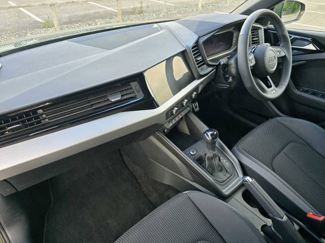 2025 Audi A1 Sportback 1.5 S line 35 TFSI  150 PS S tronic