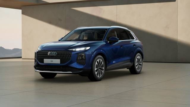 Audi Q3 AUDI Q3 SUV Sport TFSI 150 PS S tronic SUV Petrol Navarra blue, metallic
