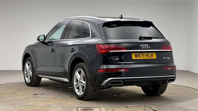 2021 Audi Q5 TFSI e 2.0 S line 50 TFSI e quattro 299 PS S tronic