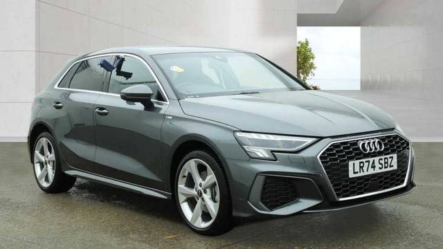 Audi A3 Sportback 1.4 S line 40 TFSI e  204 PS S tronic Hatchback Hybrid Daytona Grey Pearl Effect