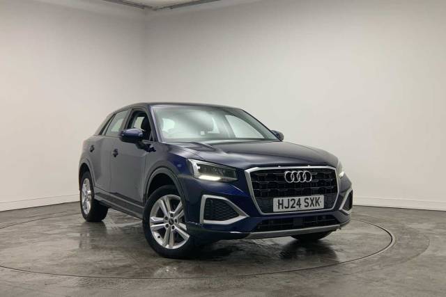 Audi Q2 1.5 Sport 35 TFSI  150 PS S tronic 4x4 vehicle Petrol Navarra Blue Metallic