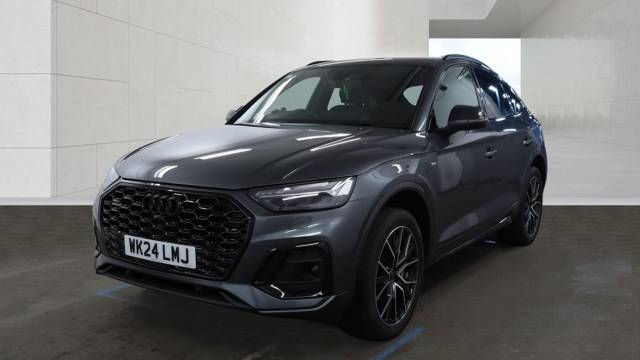 2024 Audi Q5 Sportback TFSI e 2.0 Black Edition 50 TFSI e quattro 299 PS S tronic