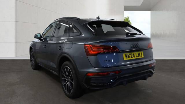 2024 Audi Q5 Sportback TFSI e 2.0 Black Edition 50 TFSI e quattro 299 PS S tronic