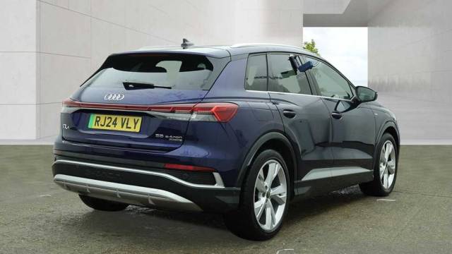 2024 Audi Q4 e-tron Q4  S line 55 e-tron quattro 250,00 kW