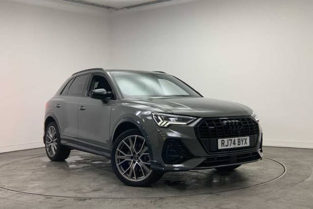 Audi Q3 2.0 Black Edition 40 TDI quattro 193 PS S tronic 4x4 vehicle Diesel Chronos grey, metallic