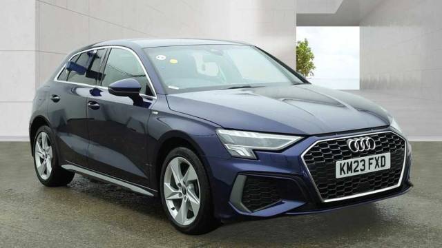 Audi A3 Sportback 1.4 S line 40 TFSI e  204 PS S tronic Hatchback Hybrid Navarra blue, metallic