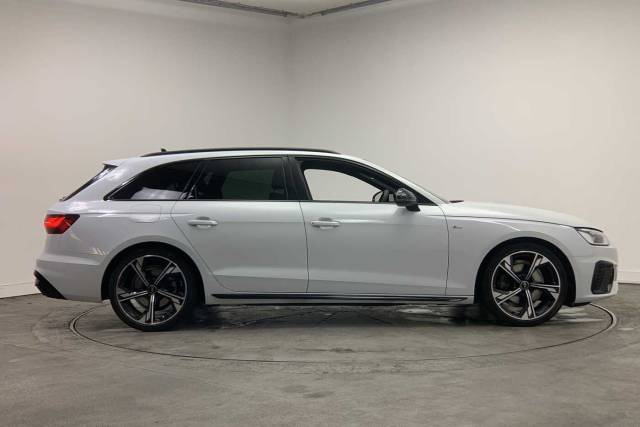 2024 Audi A4 Avant 2.0 Avant Black Edition 35 TFSI  150 PS S tronic