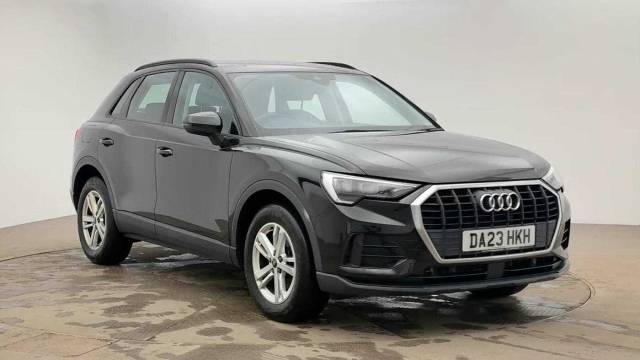 Audi Q3 1.5 Technik 35 TFSI  150 PS 6-speed 4x4 vehicle Petrol Mythos black, metallic