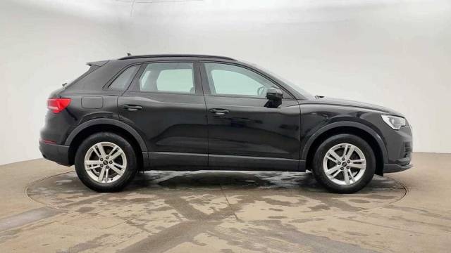 2023 Audi Q3 1.5 Technik 35 TFSI  150 PS 6-speed