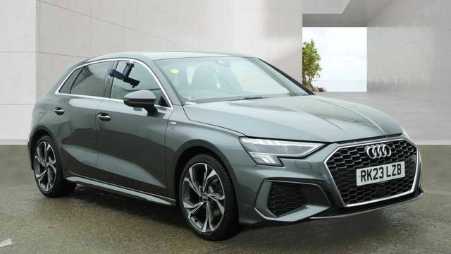 Audi A3 Sportback 1.5 S line 35 TFSI  150 PS S tronic Hatchback Petrol Daytona grey, pearl effect