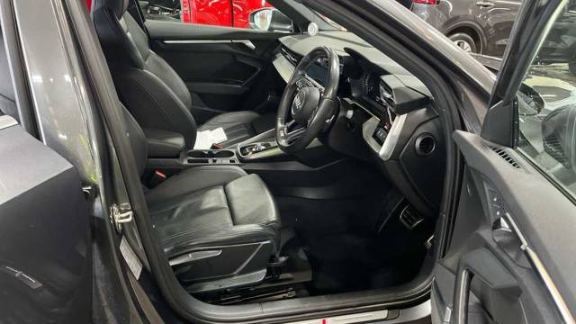 2023 Audi A3 Sportback 1.5 S line 35 TFSI  150 PS S tronic