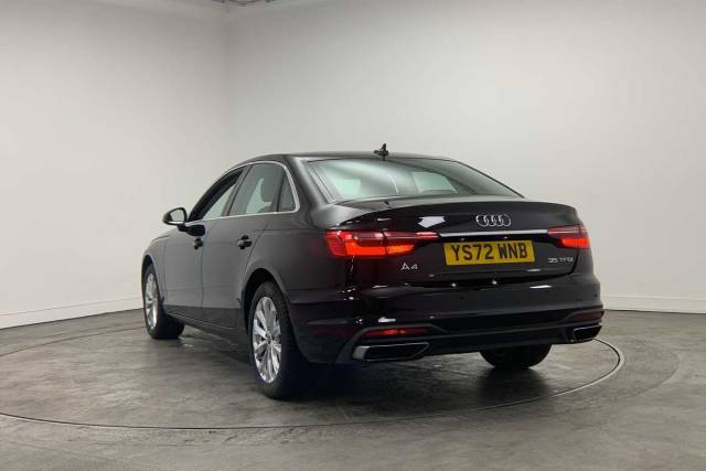 2022 Audi A4 Saloon 2.0 Technik 35 TFSI  150 PS S tronic