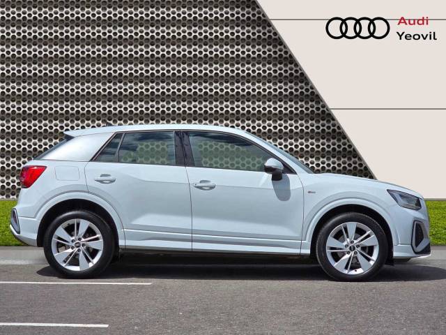 2023 Audi Q2 1.5 S line 35 TFSI  150 PS S tronic