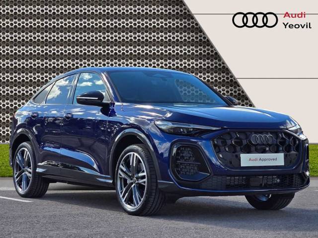 Audi Q5 Sportback 2.0 Black Edition e-hybrid quattro 299 PS S tronic 4x4 vehicle Hybrid Navarra blue, metallic