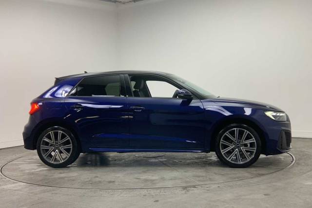 2026 Audi A1 Sportback 1.5 S line 35 TFSI  150 PS S tronic