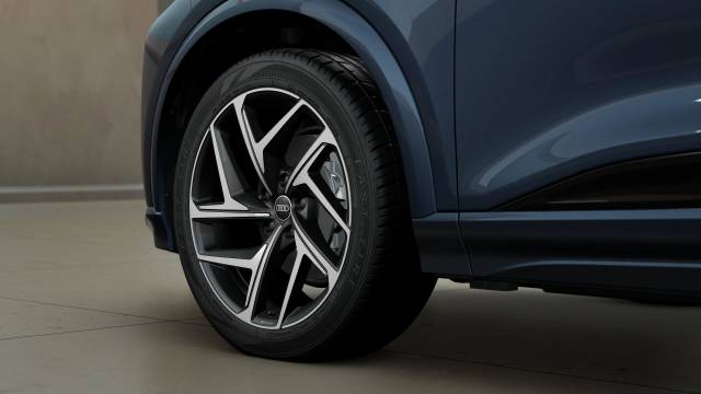 2026 Audi Q6 e-tron AUDI Q6 SUV Black Edition e-tron quattro 315,00 kW