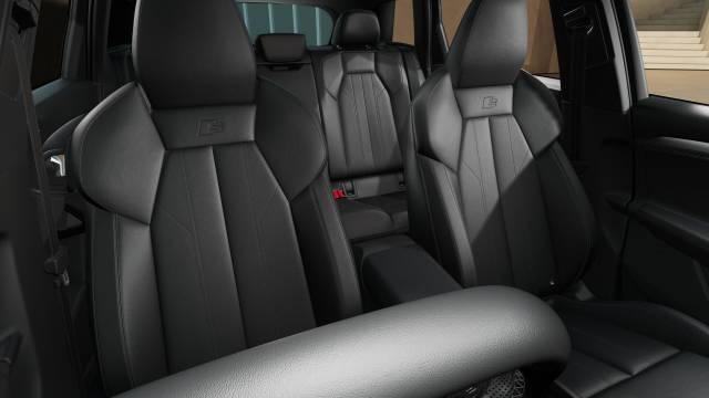 Audi Q6 e-tron AUDI Q6 SUV S line e-tron performance 225,00 kW