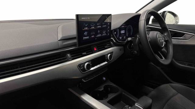 2023 Audi A4 Avant 2.0 Avant Technik 35 TFSI  150 PS S tronic