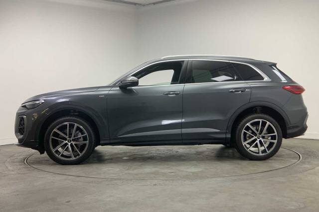 2025 Audi Q5 2.0 SUV S line TFSI quattro 204 PS S tronic