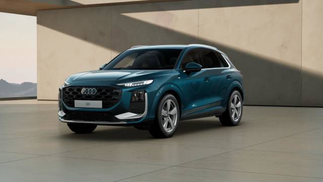 Audi Q3 1.5 AUDI Q3 SUV S line TFSI 150 PS S tronic SUV Petrol Malpelo blue, metallic