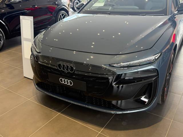 2026 Audi A6 Avant AUDI A6 Avant Black Edition e-tron performance 270,00 kW