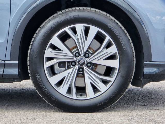 2025 Audi Q4 e-tron Q4  Sport 40 e-tron  150,00 kW
