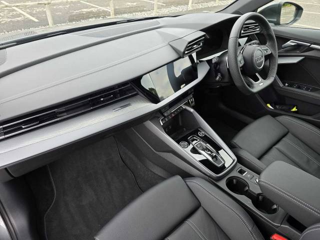 2025 Audi A3 Sportback 1.5 S line TFSI  150 PS S tronic