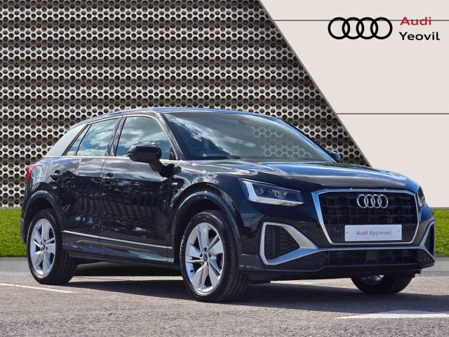 Audi Q2 1.5 S line 35 TFSI  150 PS S tronic 4x4 vehicle Petrol Mythos black, metallic