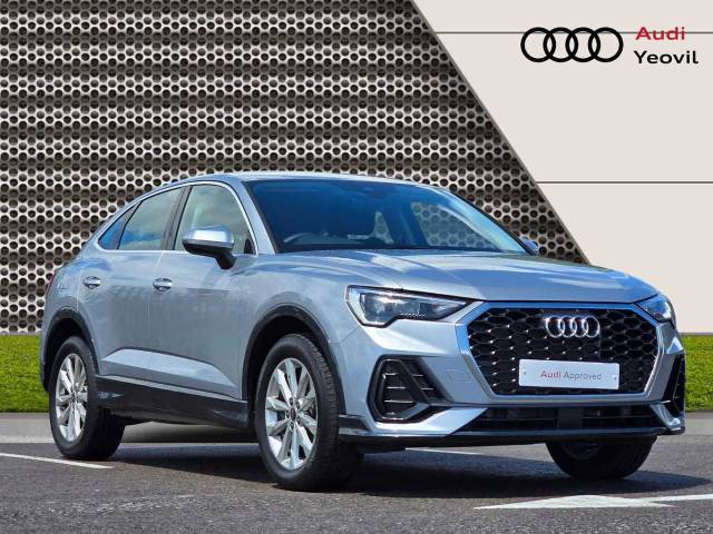 Audi Q3 Sportback 1.5 Sport 35 TFSI  150 PS S tronic 4x4 vehicle Petrol Floret Silver Metallic