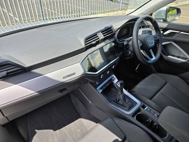 2025 Audi Q3 Sportback 1.5 Sport 35 TFSI  150 PS S tronic