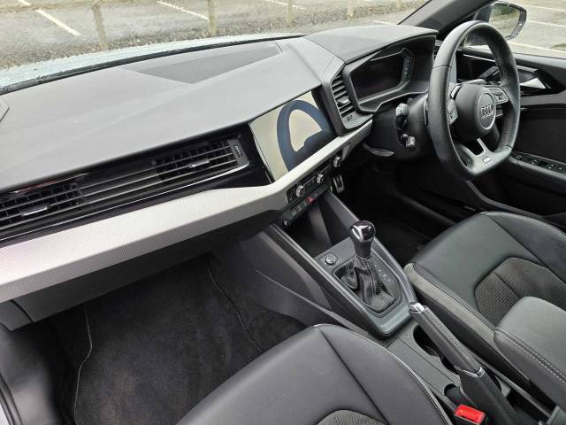 2022 Audi A1 Sportback 1.5 Black Edition 35 TFSI  150 PS S tronic
