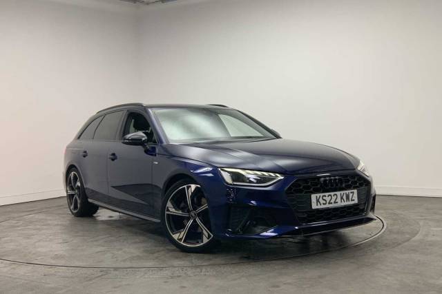 Audi A4 Avant 2.0 Avant Black Edition 35 TFSI  150 PS S tronic Estate Petrol Navarra Blue Metallic