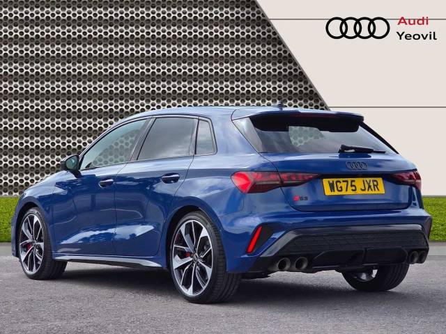 2025 Audi S3 Sportback 2.0 Black Edition TFSI  333 PS S tronic
