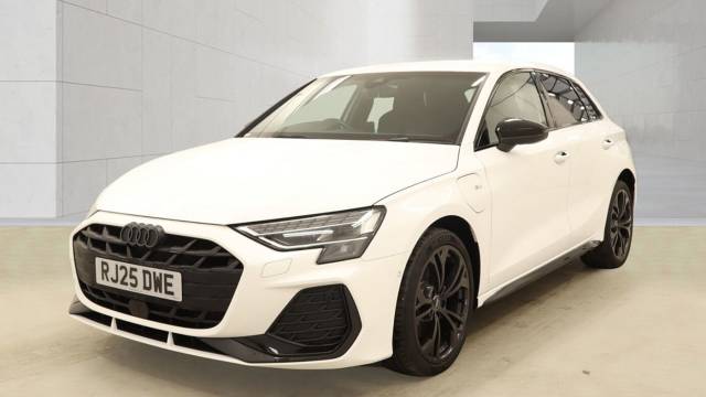 2025 Audi A3 Sportback 1.5 Black Edition 40 TFSI e  204 PS S tronic