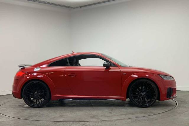 2022 Audi TT 2.0 Coup- Black Edition 40 TFSI  197 PS S tronic